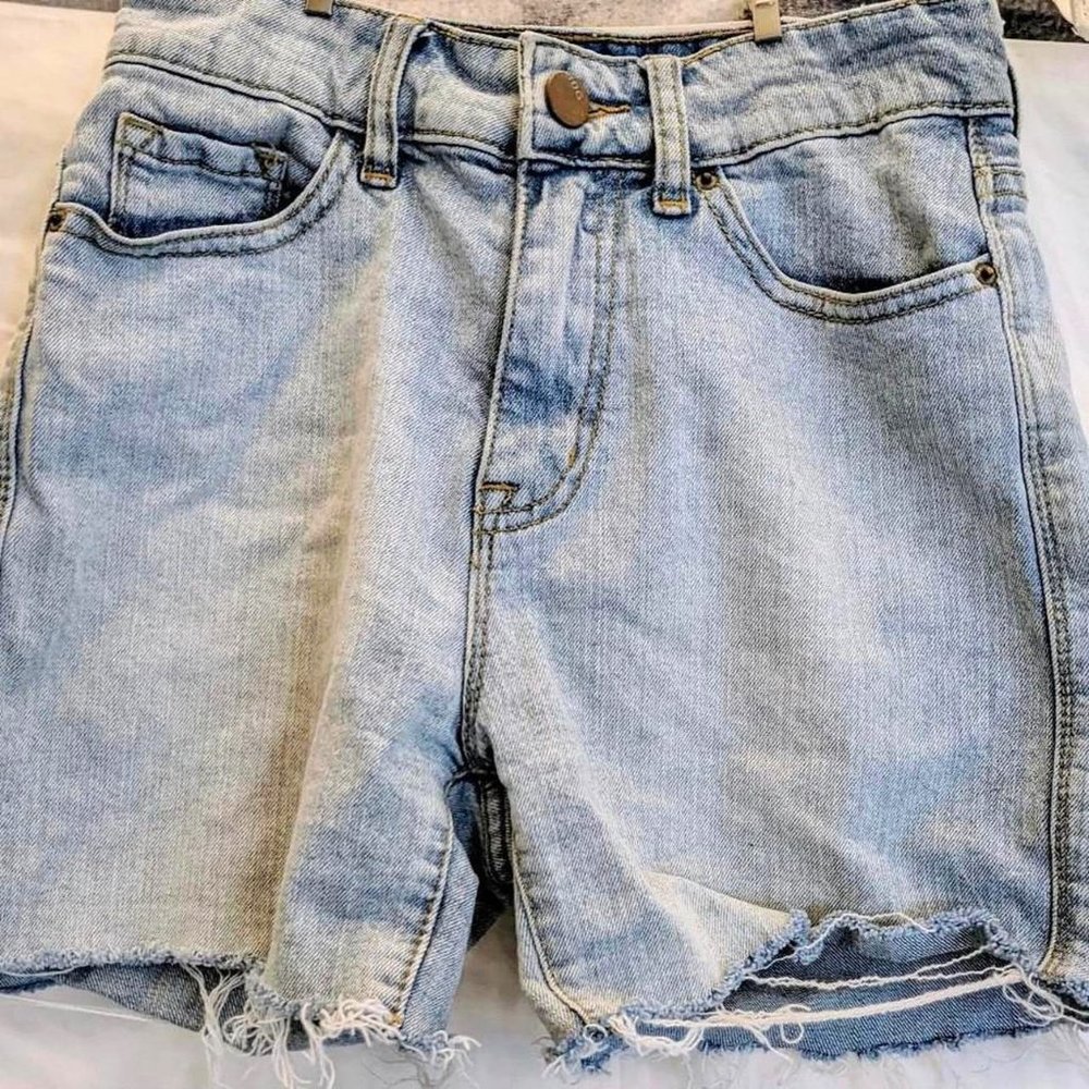 URBANOUTFITTERS BDG JEAN SHORTS - Picture 1 of 3